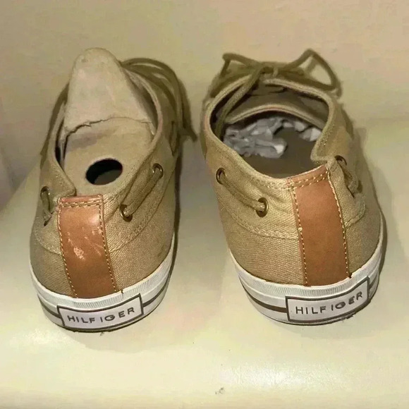 Tommy Hilfiger boat shoes, size 12 - Picture 2 of 10